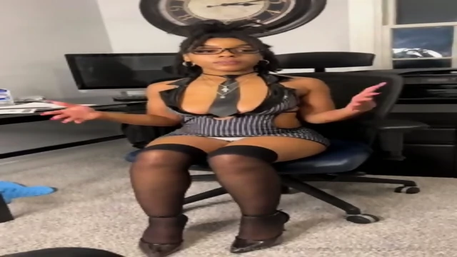 Bosh: Her Google drive folder, 1044 videos => https://rentry.co/zf2sghns