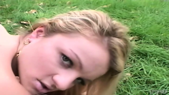 Sexy Babe Shrieks Getting Her Pussy Fucked