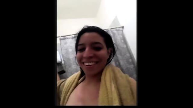 Daniela Duran OnlyFans complete naked shower taking audience requests