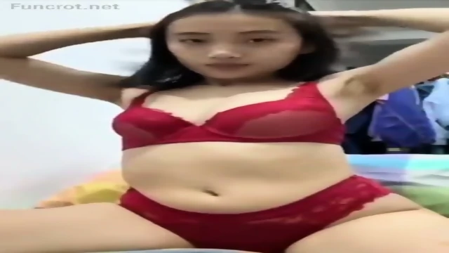 Abg yang lagi viral colmek dikasur