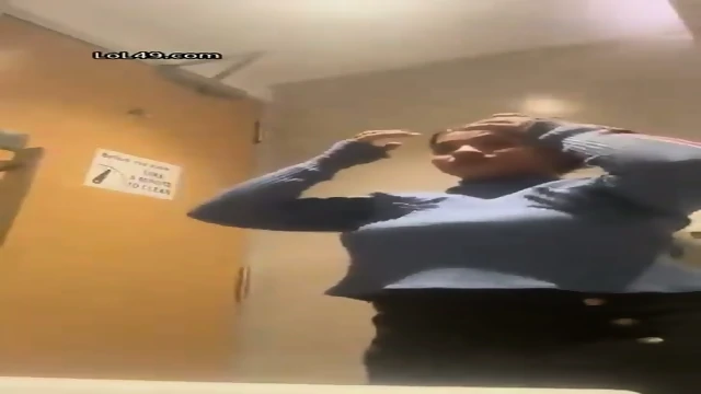 Kanwari kanya ne ki Choot mai ungli