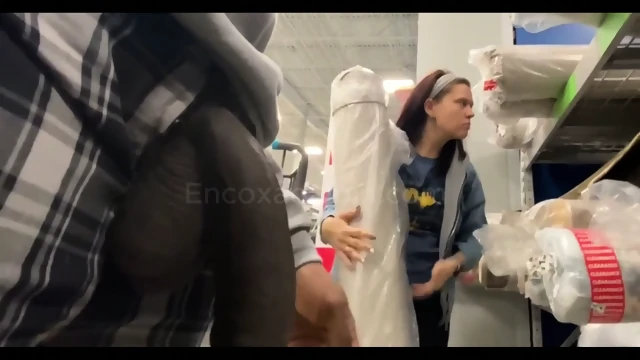 dickflash encoxada grope cum