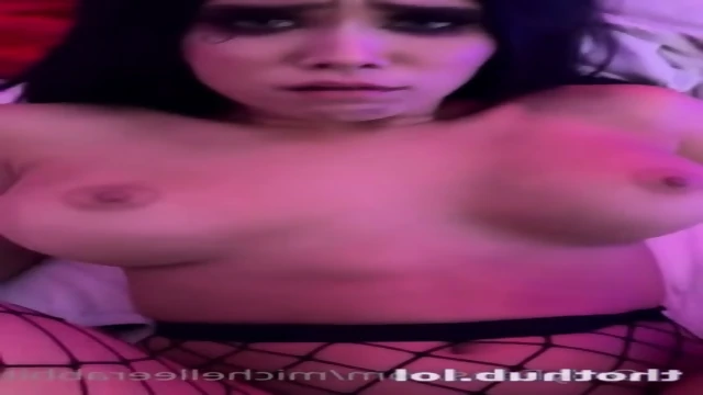 Michelle Rabbit- '' What's your favorite scary movie ? "