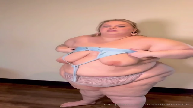 SSBBW Foxy Roxxie Tight Blue Dress Try On