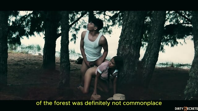 HE IN THE MIDDLE OF THE FOREST  cosplay