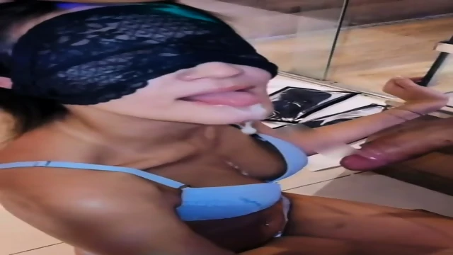 Xingando o corno mamando o dotado