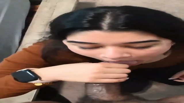 Cutie NRI sloppy blowjob to hard big fat indian dick