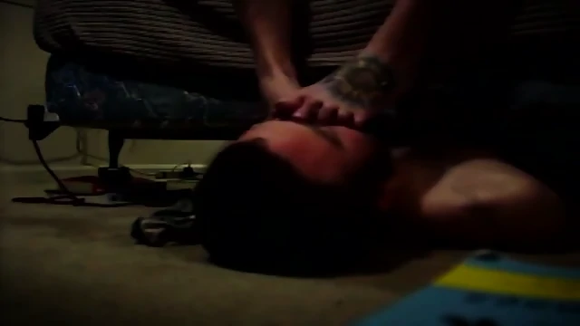 Guy With A Beard Sniffing Sexy Tattooed Amateur Feet On The Floor  Kinky4Ever