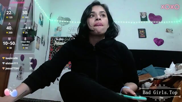 Pretty natural big boobs latina webcam teen