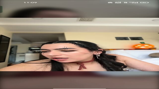 nicollemays Stripchat model Fun show