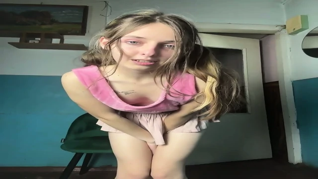 Young Girl From Russia Dances And Masturbates Anus In Usual Location