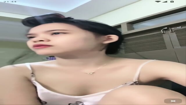 ( TELEGRAM : MBACU ) Syell Chellia Spill Nenen Mandi Bareng