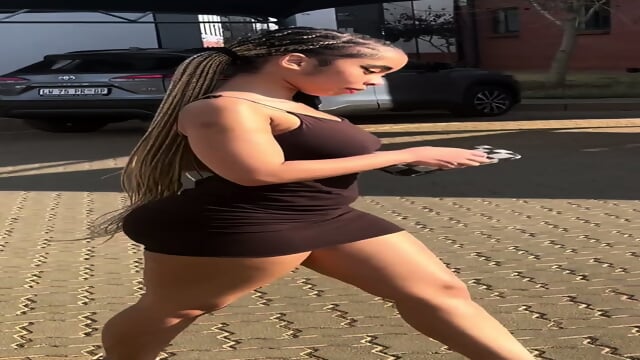 REDBONE WITH THICK THIGHS 2