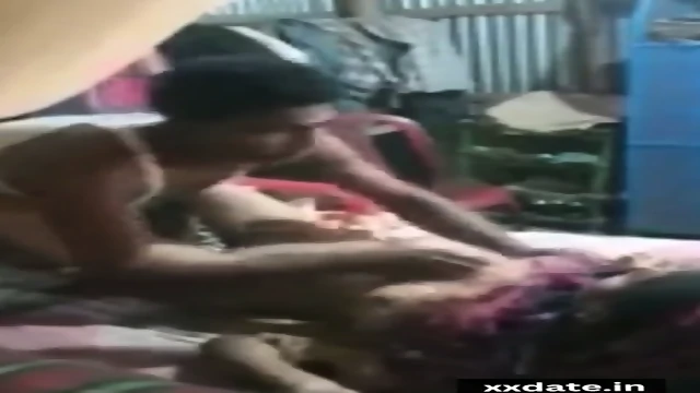 Ludhiana ki ladki ki mall mein bani Punjabi Sex MMS Video