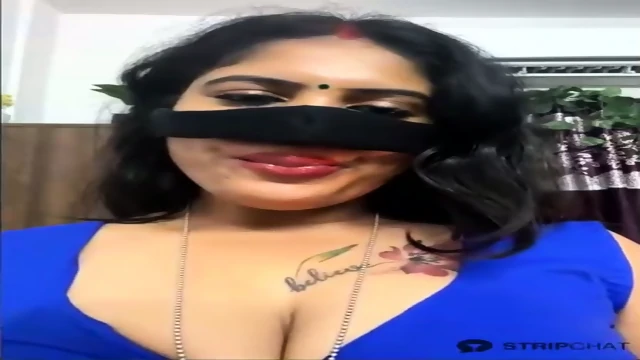 V-Hot-Switi smoking and drink beer show