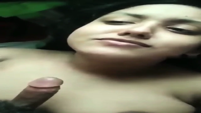 Indian Cute Chubby Girl Giving Blowjob