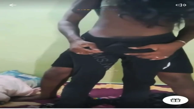 HInDI Tamil Akka Play Sexy With Her Boyfriend