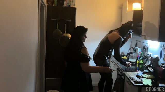 Master And Her Slave  teen