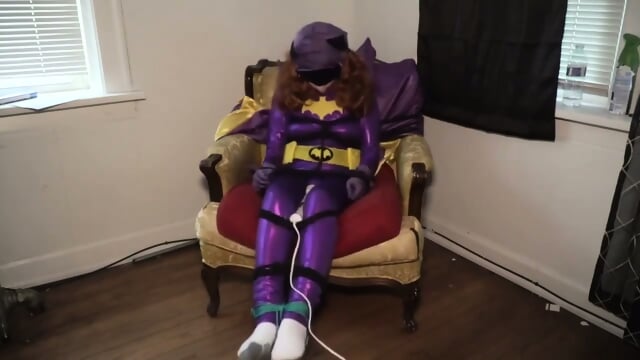 Batgirl Vibed  Kinky4Ever