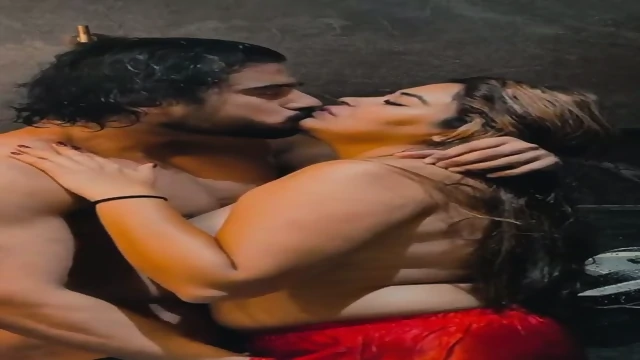 Preeti Puneet  Boobs Pressed In Shower Uncut (2025)