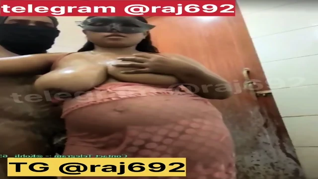 Pujarahulkichudai couple fuck and Bath show full video available in tg @raj692