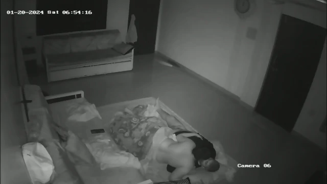 Desi bhabhi devar night sex pati ne pakdi cctv cam par