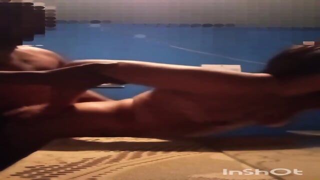 Rabuda dos Peitinhos toma macetada e gozada na cara - ( Cortes em Slow Motion )