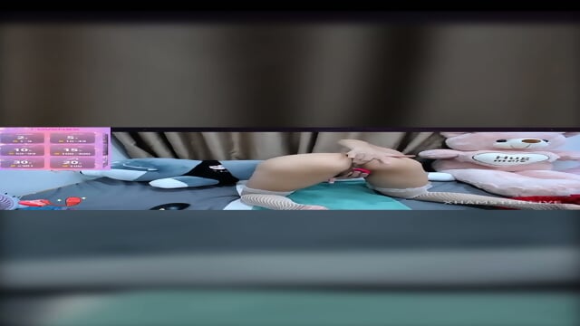 Amila-xoxo doggy and pussy fingering