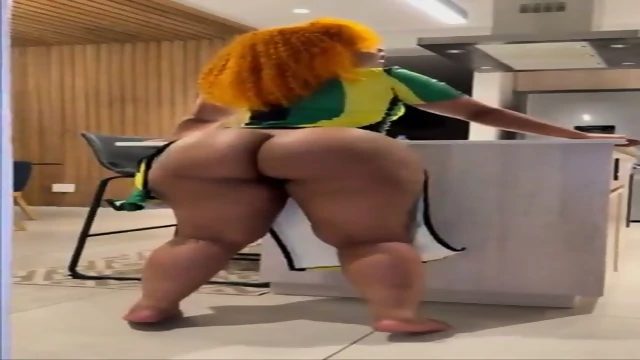 Shake Big Booty chocolate