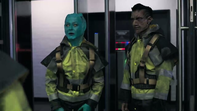 VVAYgrant.QUeennÂ  04 in a sticky spot TEE.VEE