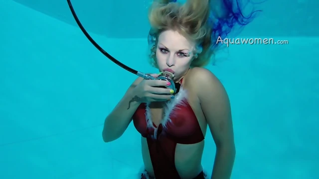 Aquawomen - Christmas in our AquaWonderland!