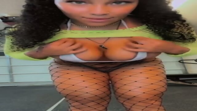 Phat ass: Her mega folder, 87 videos => https://rentry.co/vtemrtr6