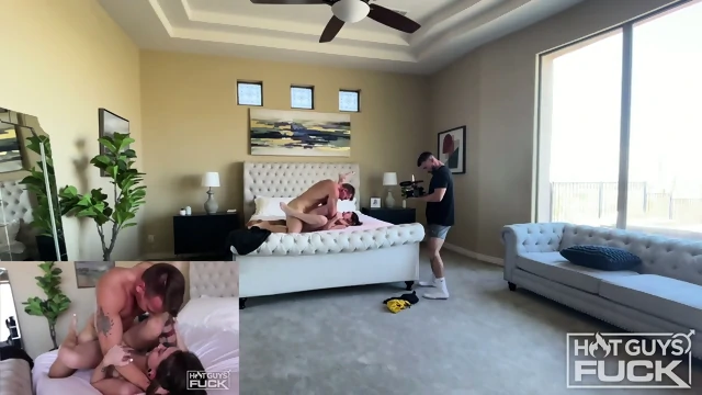 Iris & RJ Flex Alt Angle  Pussies