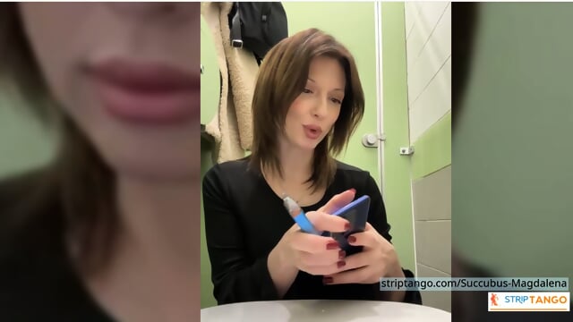 She fingers herself live. You Will Be Addicted To The Cam2cam chat show join her