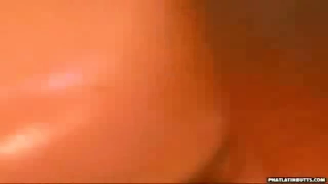 Anell, latin chick likes it black