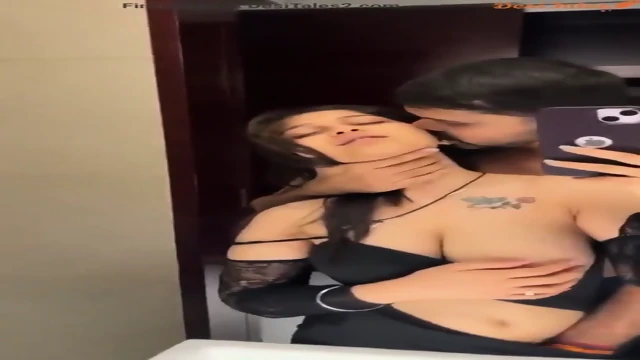 Desi couple licking his girlfriend pussy And Fucking her pussy Girlfriend fucked by her boyfriend in oyo hotel desi indian xxxbig ass bigboobs girl stripping and fucking