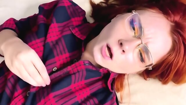 Horny Girl Play Pussy With Vibrator After Reading  blowjob cumshot