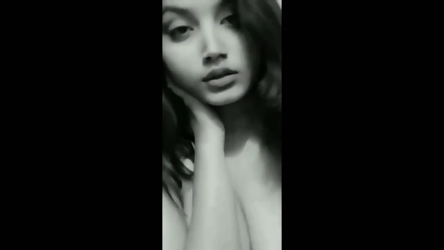 Gujarati sexy girl boobs show lover ke dost ko viral