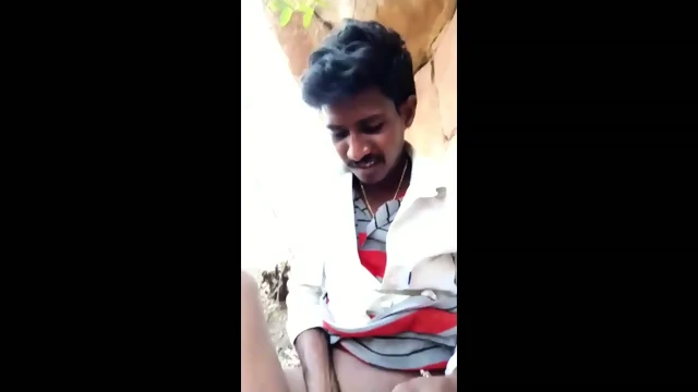 Hot village randi khule me sex ki Hindi mms viral