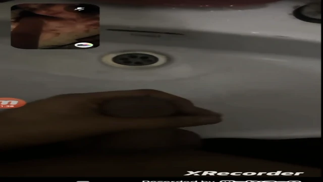 Scandal Abdullah Mustansar from Pakistan working in bahrain big scandal this number to him 0097353562482