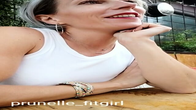 Milf Super Caliente 02 En Bar  colombia