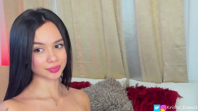 A Beautiful Girl Records Herself With Her Boyfriend And Publishes It  anal-slut