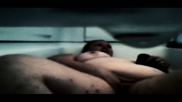 Fuckmeat fatty Christine K. gets off in the bathtub