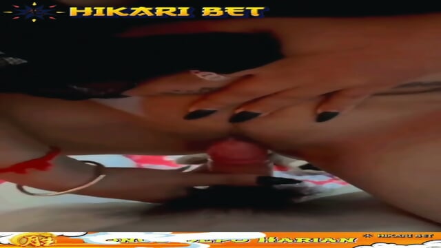 NGENTOT SAMA MEMEK TEMBEM CEWEK GEMOY