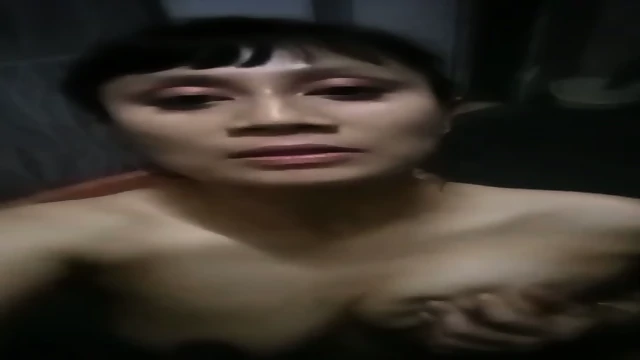 budak sangap tetek besar