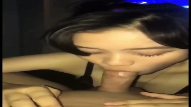 Adek mendesah keenakan bang,makin dalam makin basah