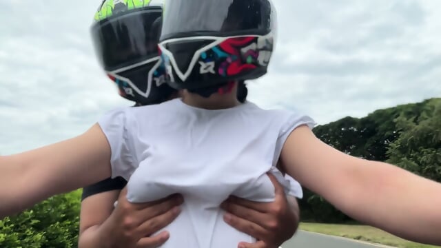 Recogiendo al cliente sin sosten