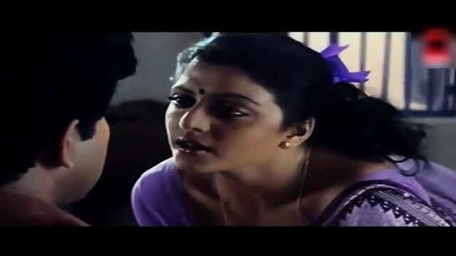 Hot lip kiss of vintage south actress Bhanupriya