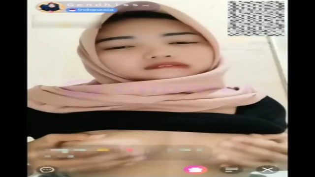 VCS Gendhiss Tocil Hijab APK Chamet