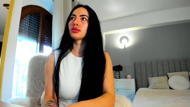 kiralips_2025-09-05_07-10 boobs ass